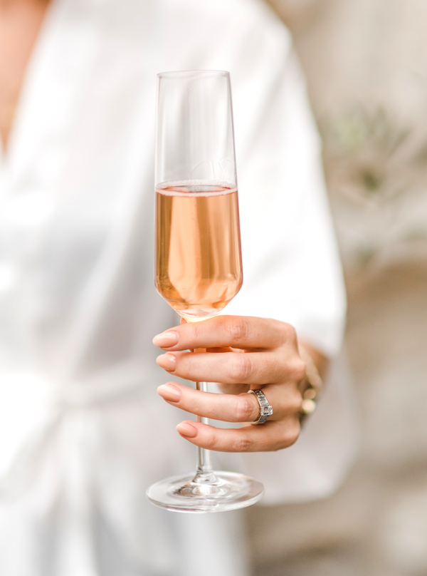 The perfect gift to ask your friends to be your bridesmaid. Our Bride's Gift includes a bottle of Alexandrie Sparking Rosé in our celebratory "Cheers" gift box.