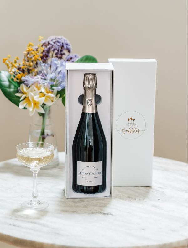 The perfect gift to say "Cheers" for every occasion. Our "Cheers Gift Bundle" includes a bottle of boutique bubbles, a SugarFina candy cube, gold champagne stopper and tasting notes.