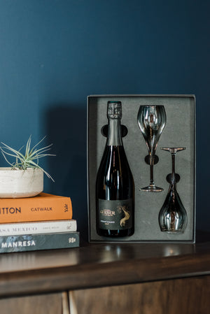 The perfect gift for every occasion. Our Champagne and glasses gift set includes a bottle of boutique bubbles, crystal tulips and tasting notes.