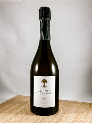 Guenin Champagne part of our monthly Bubbles club subscription. Curated shipments of clean farmed, small batch champagnes and sparkling wines. A great gift for any occasion.