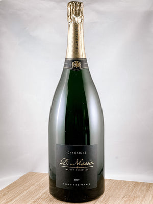 Perfect as a gift or for entertaining during the holidays, New Year's or any grand fête, this impressive magnum of D Massin Cuvée de Reserve will certainly keep the party going!
